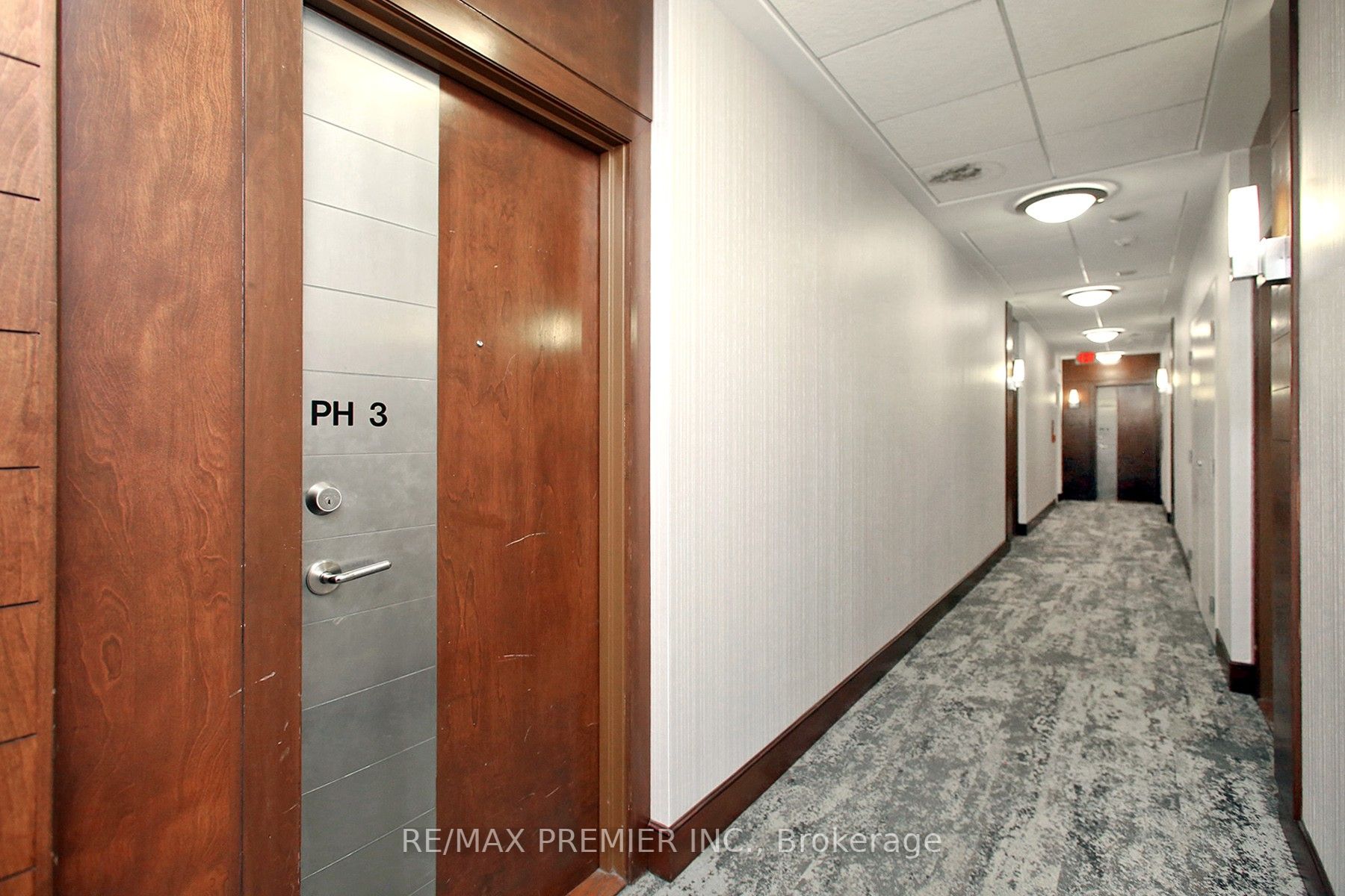 310 Burnhamthorpe Rd, #Ph3