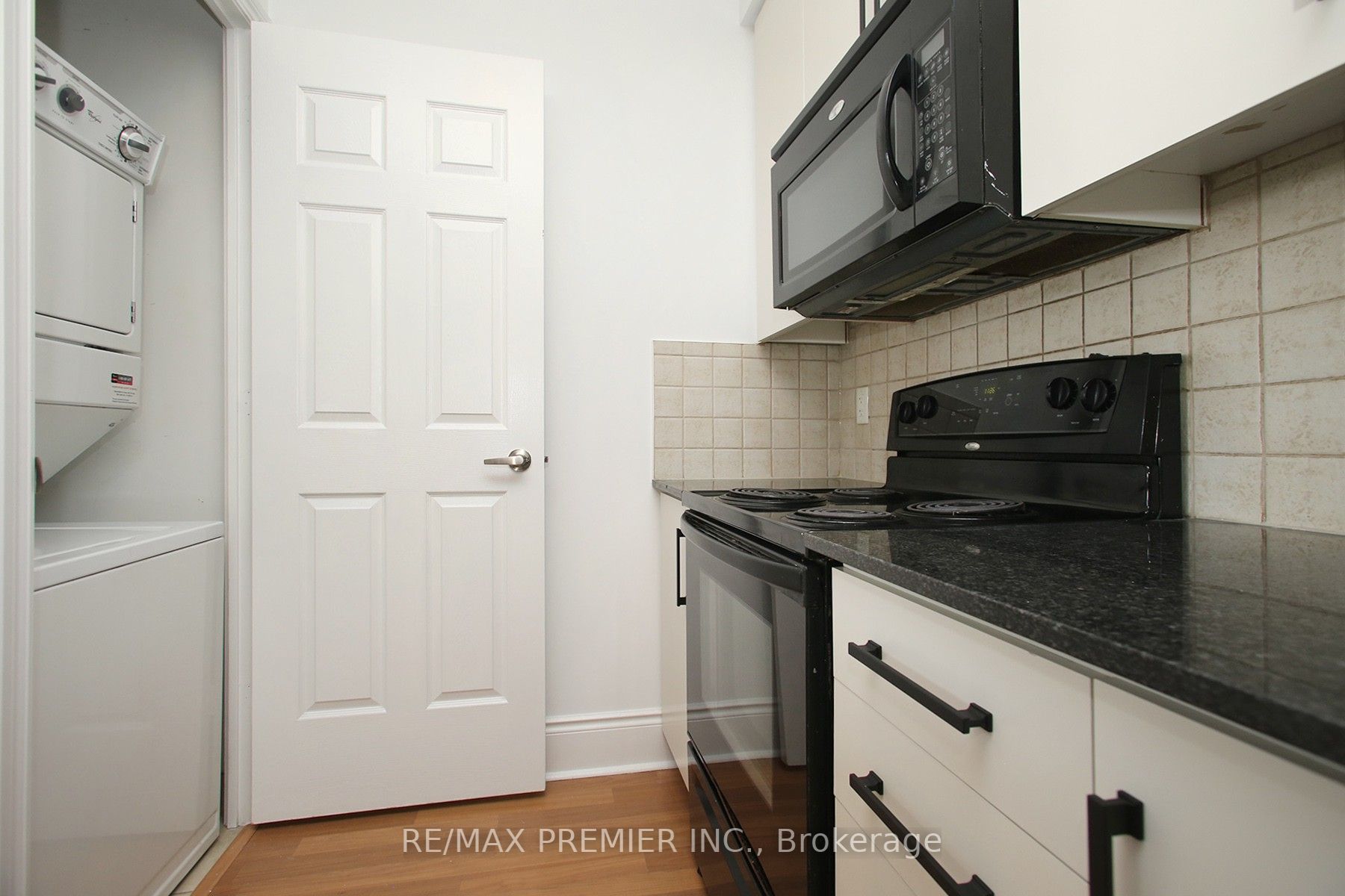 310 Burnhamthorpe Rd, #Ph3