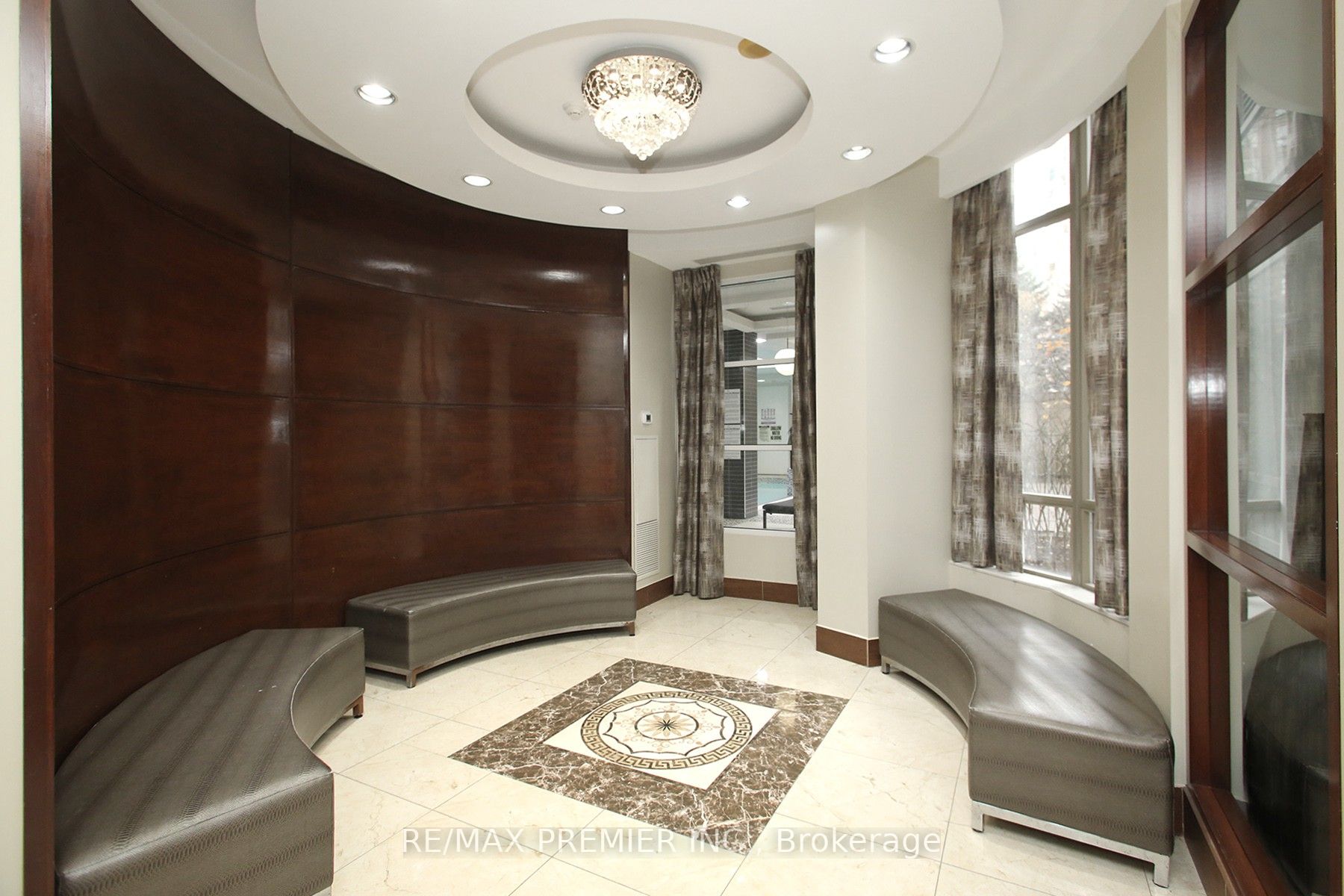 310 Burnhamthorpe Rd, #Ph3