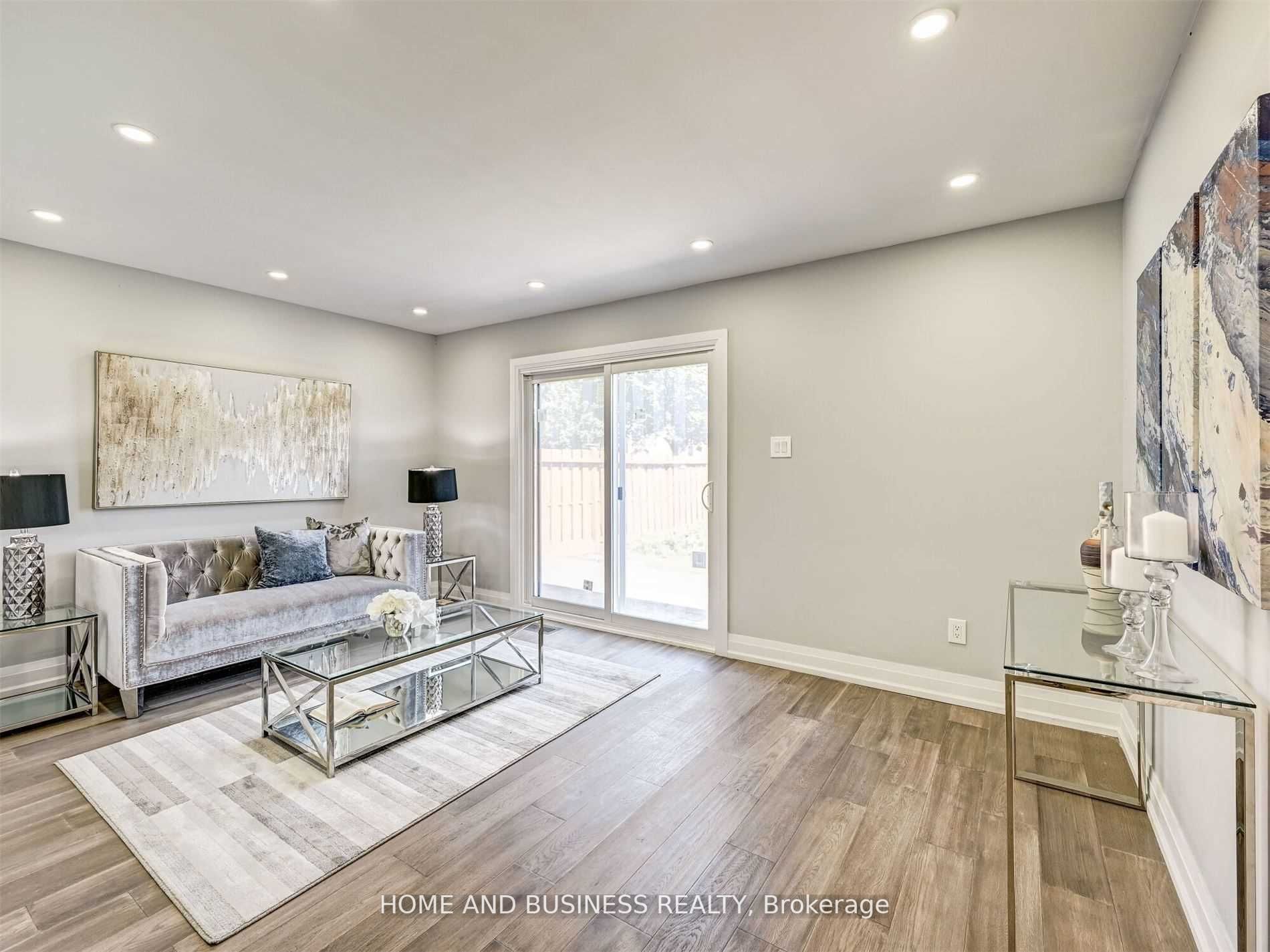 470 Louis Dr