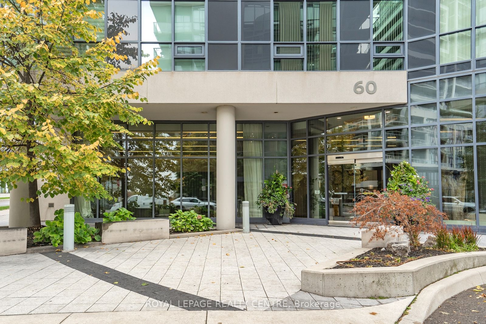 60 Annie Craig Dr, #B-102