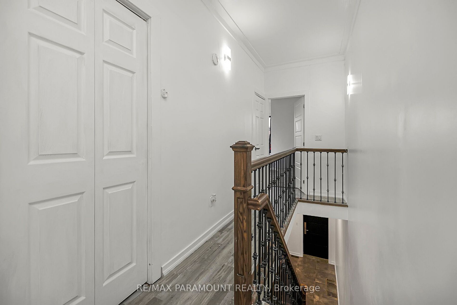 121 Mulock Ave
