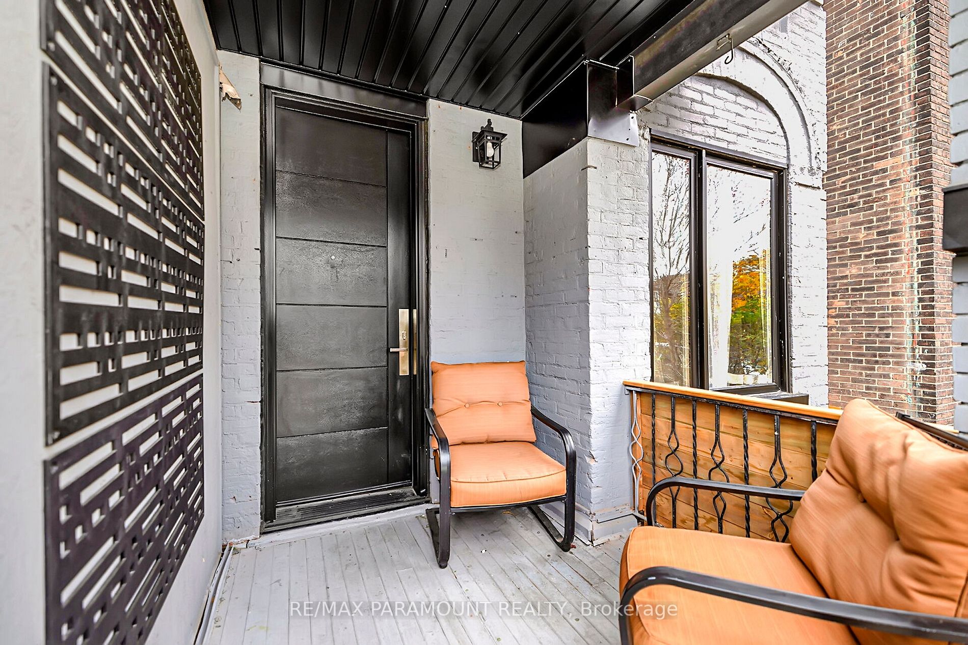 121 Mulock Ave