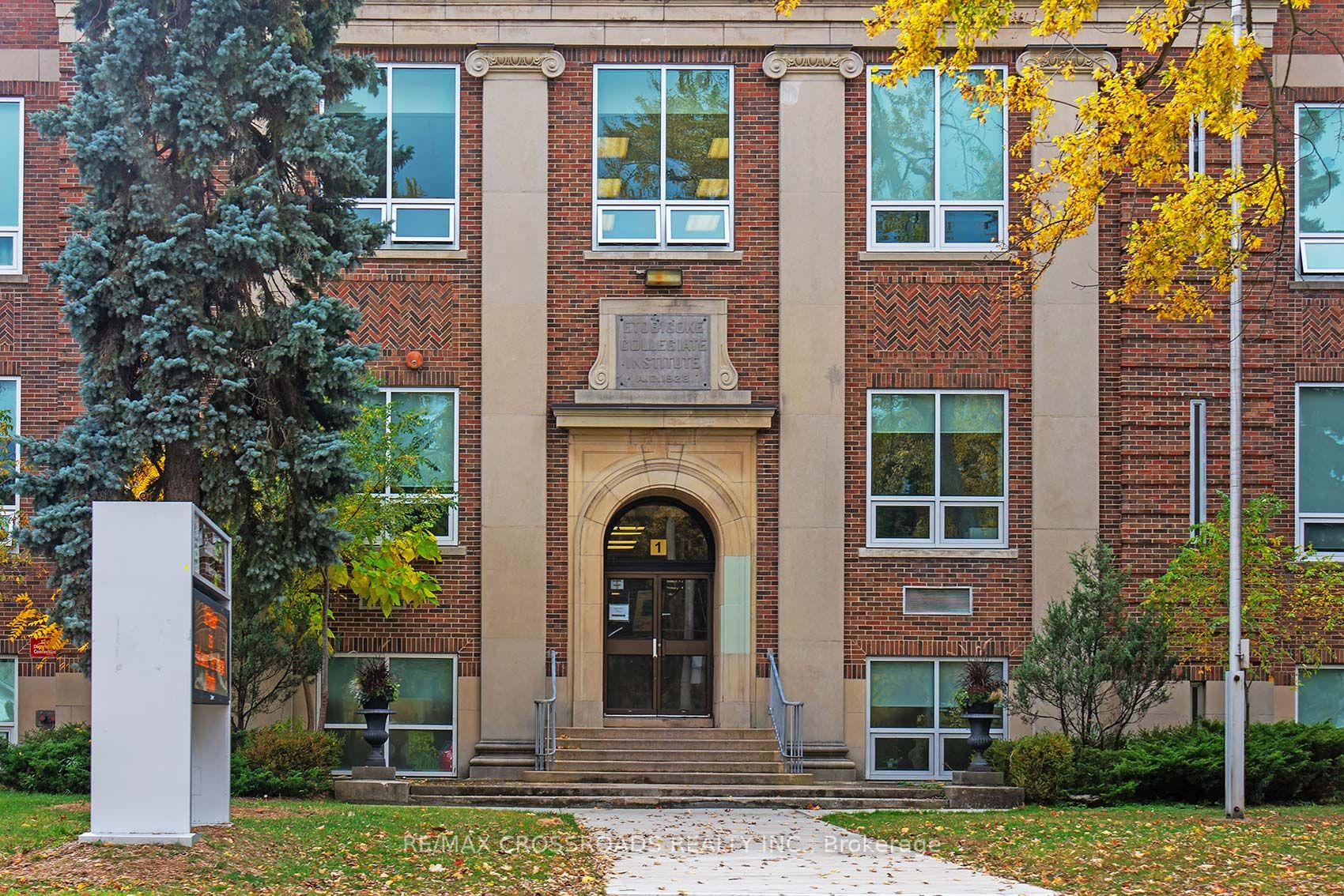 1195 The Queensway, #506