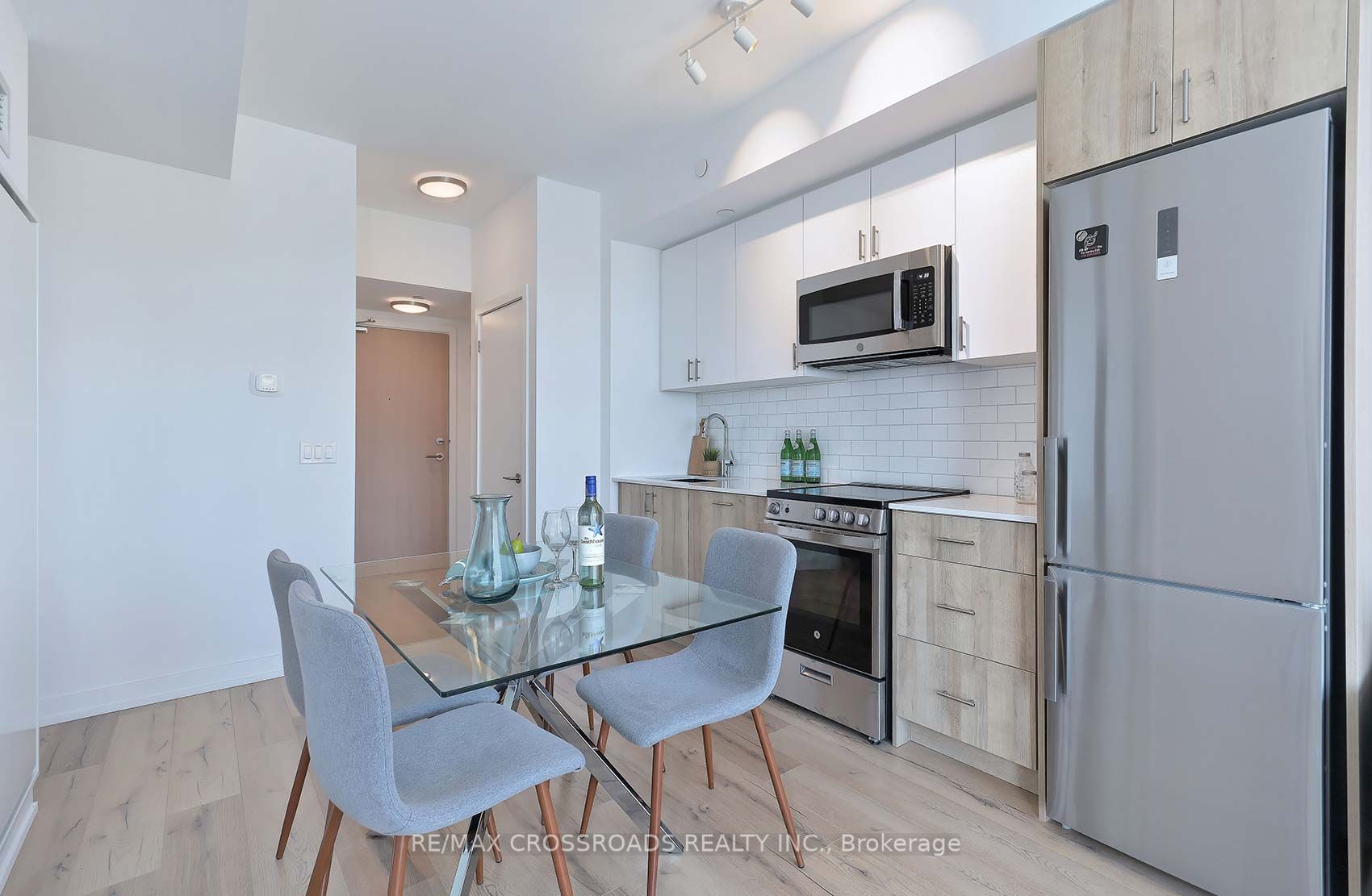 1195 The Queensway, #506