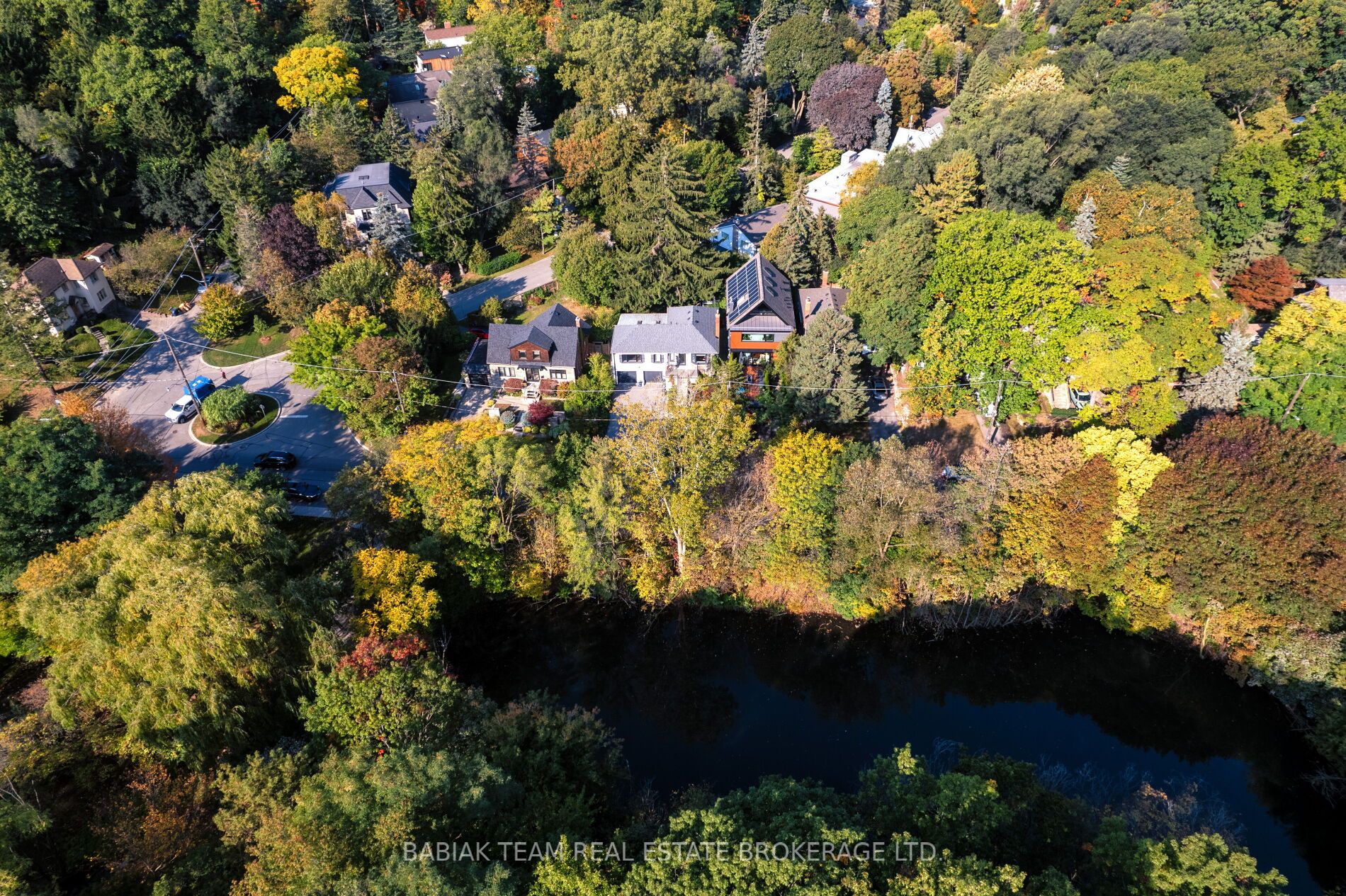 72 Ellis Park Rd