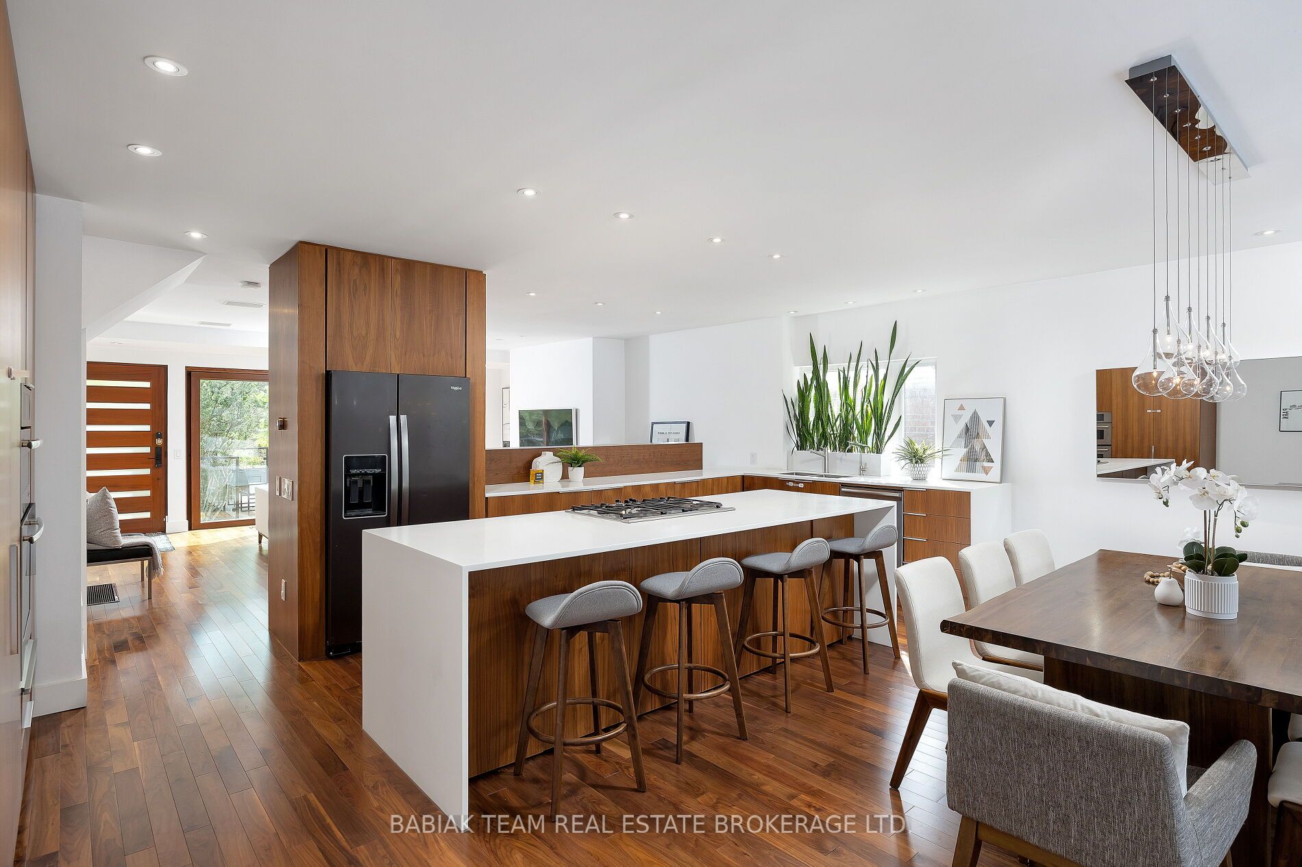 72 Ellis Park Rd