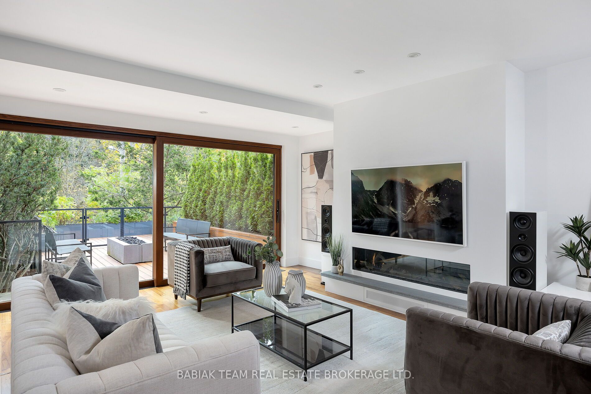 72 Ellis Park Rd