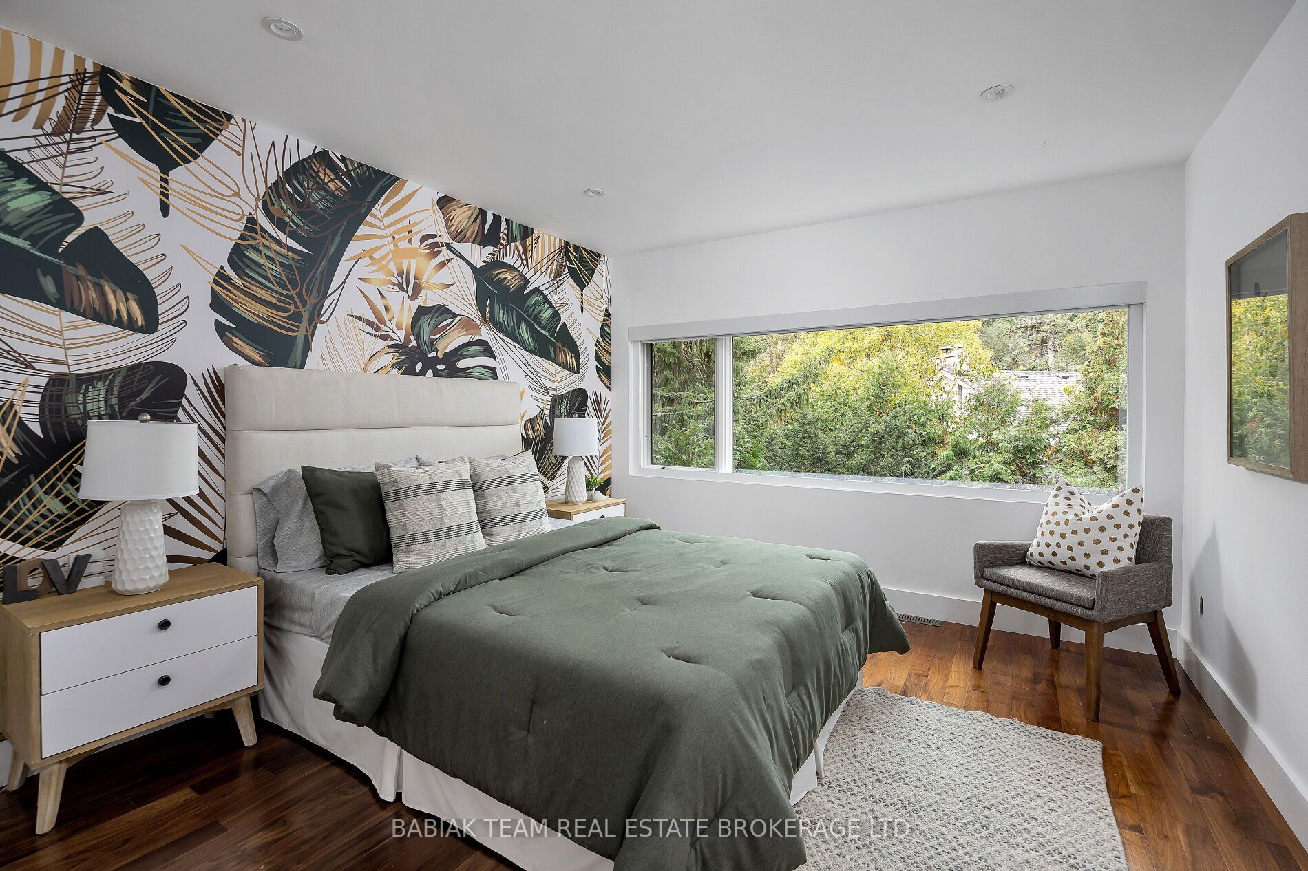 72 Ellis Park Rd