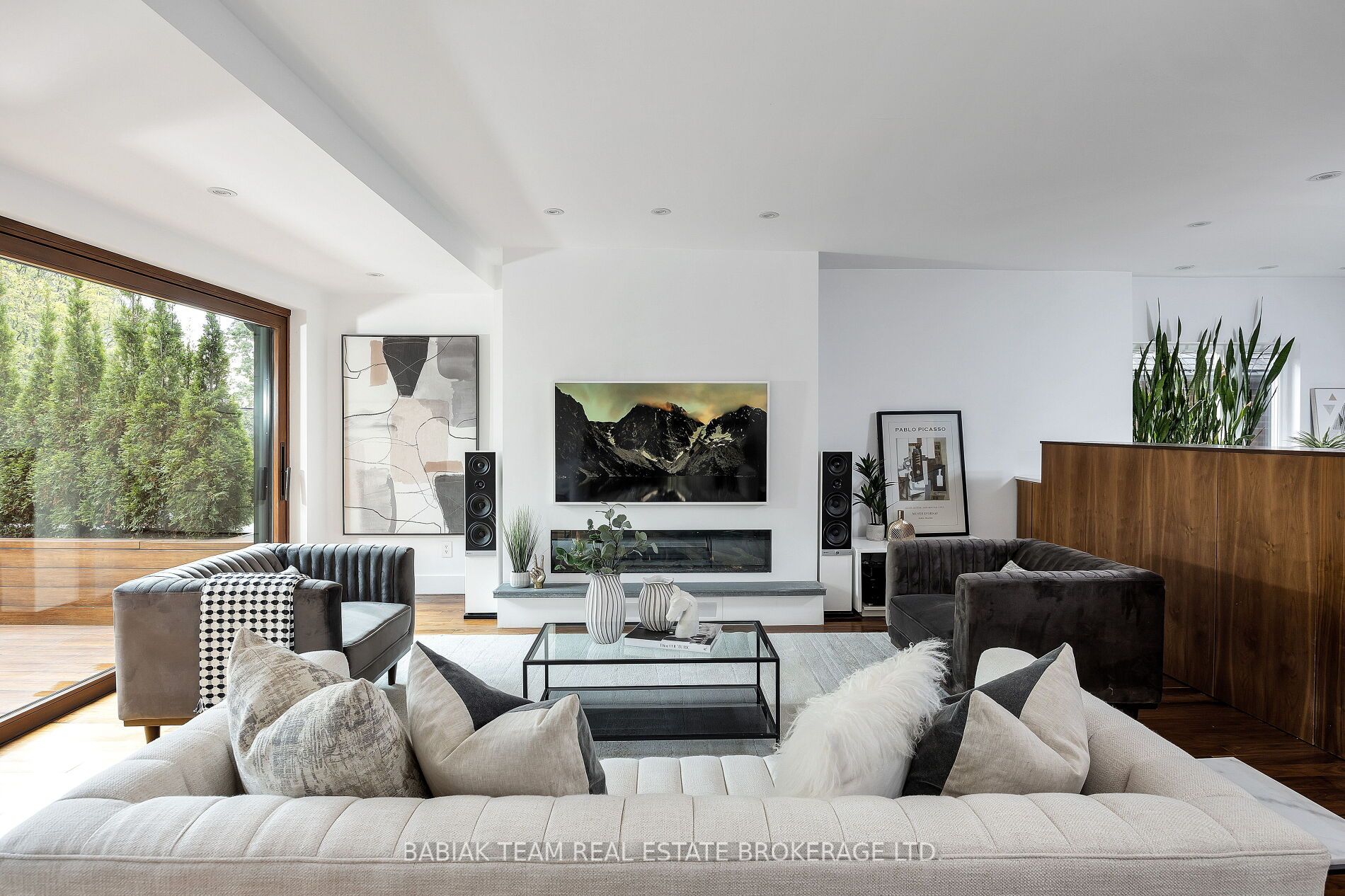 72 Ellis Park Rd
