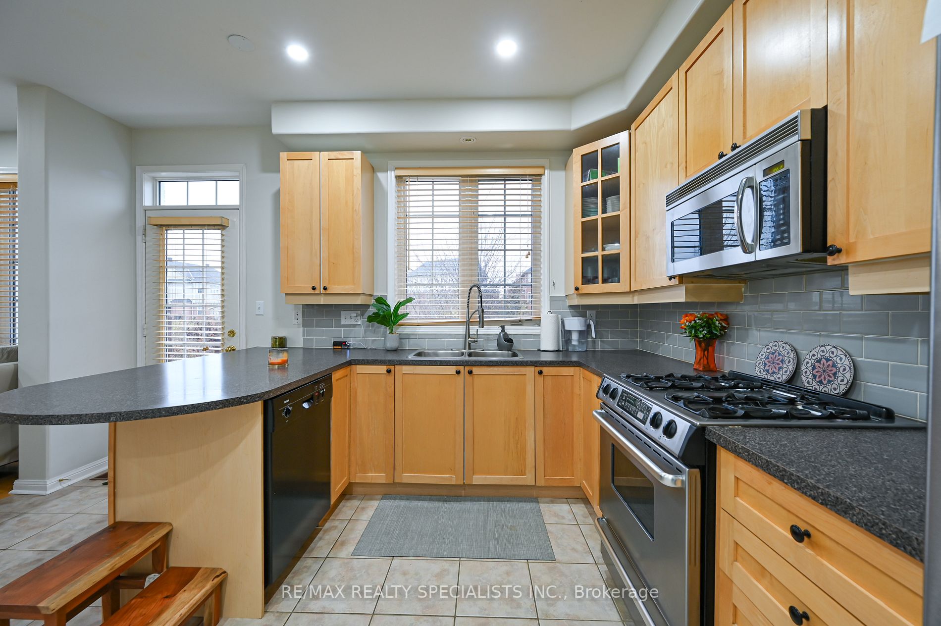 68 Vista Green Cres