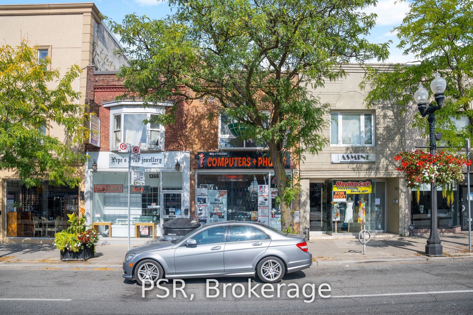 1364 St Clair St W