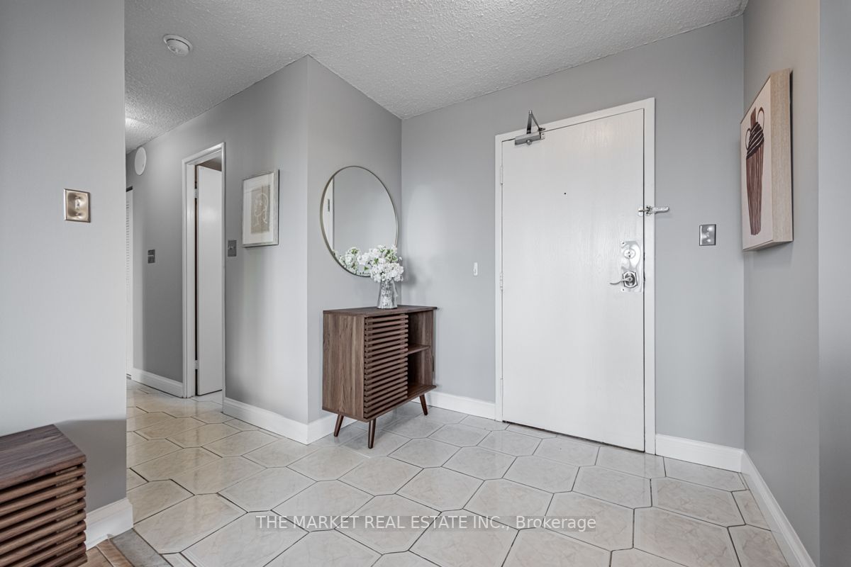 200 Robert Speck Parkway, #1601