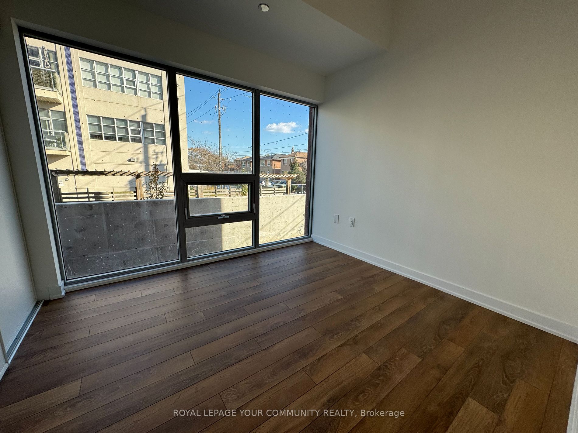 2443 Dufferin St, #101