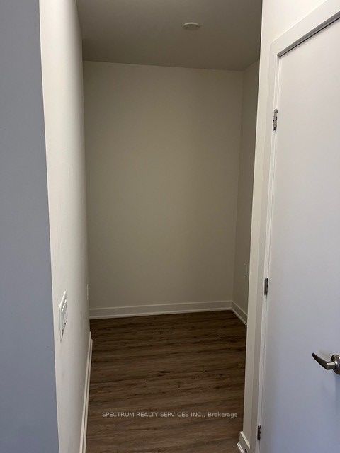 340 Plains Rd E, #404