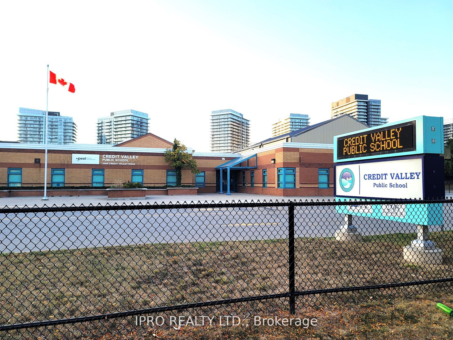 2330 Credit Valley Rd