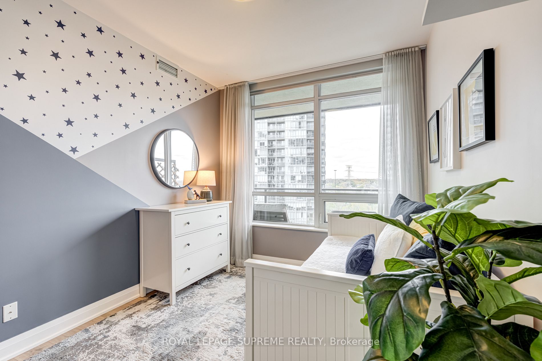 36 Park Lawn Rd, #1105