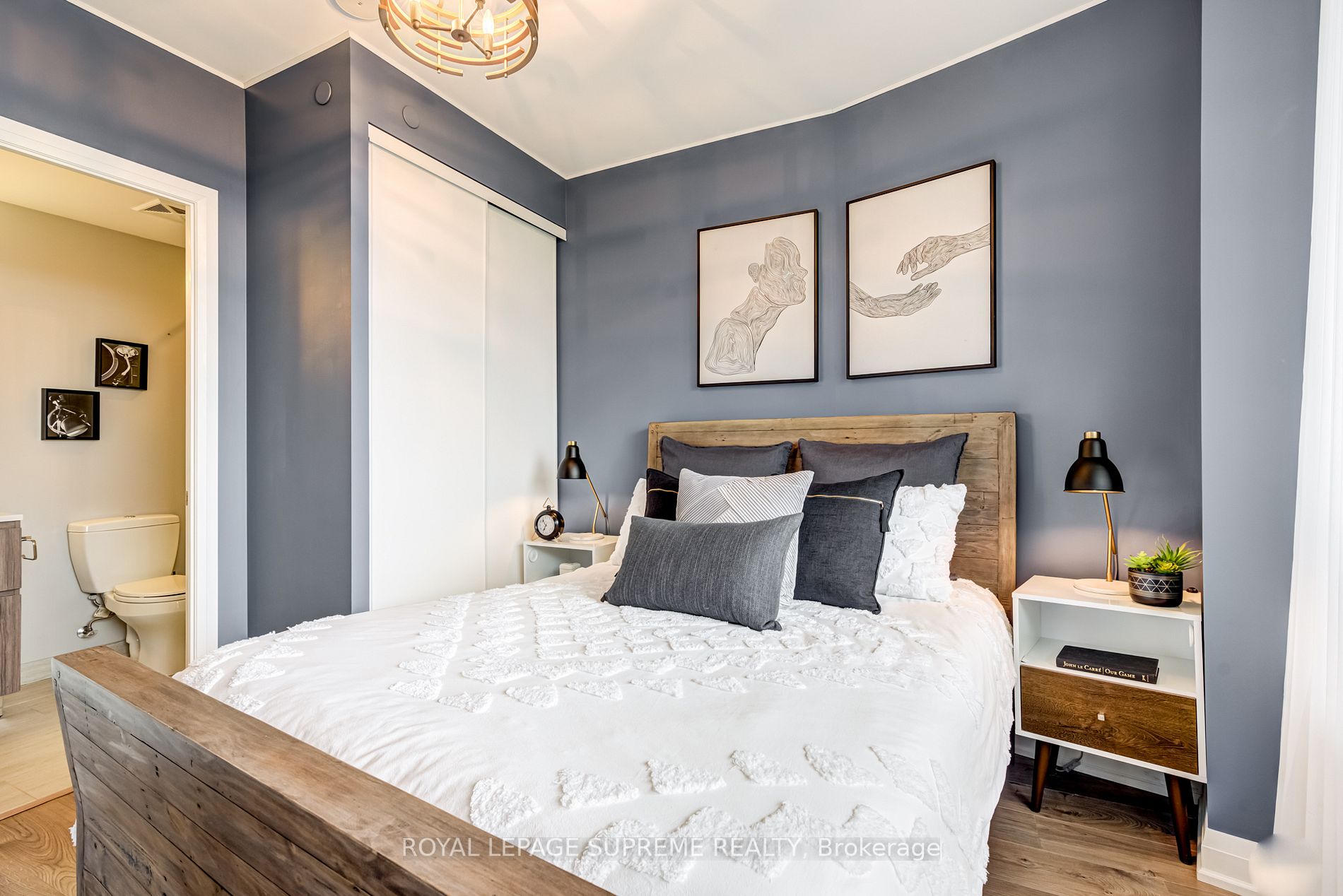 36 Park Lawn Rd, #1105