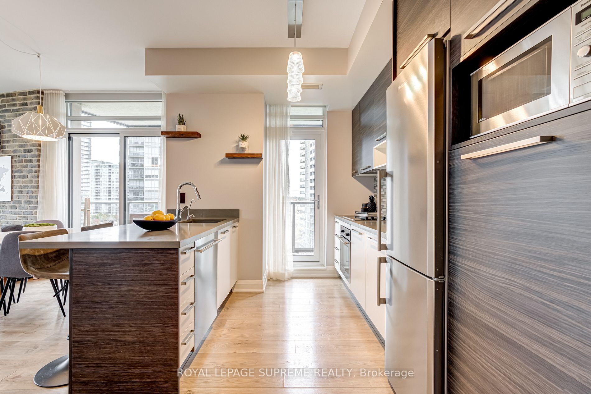 36 Park Lawn Rd, #1105