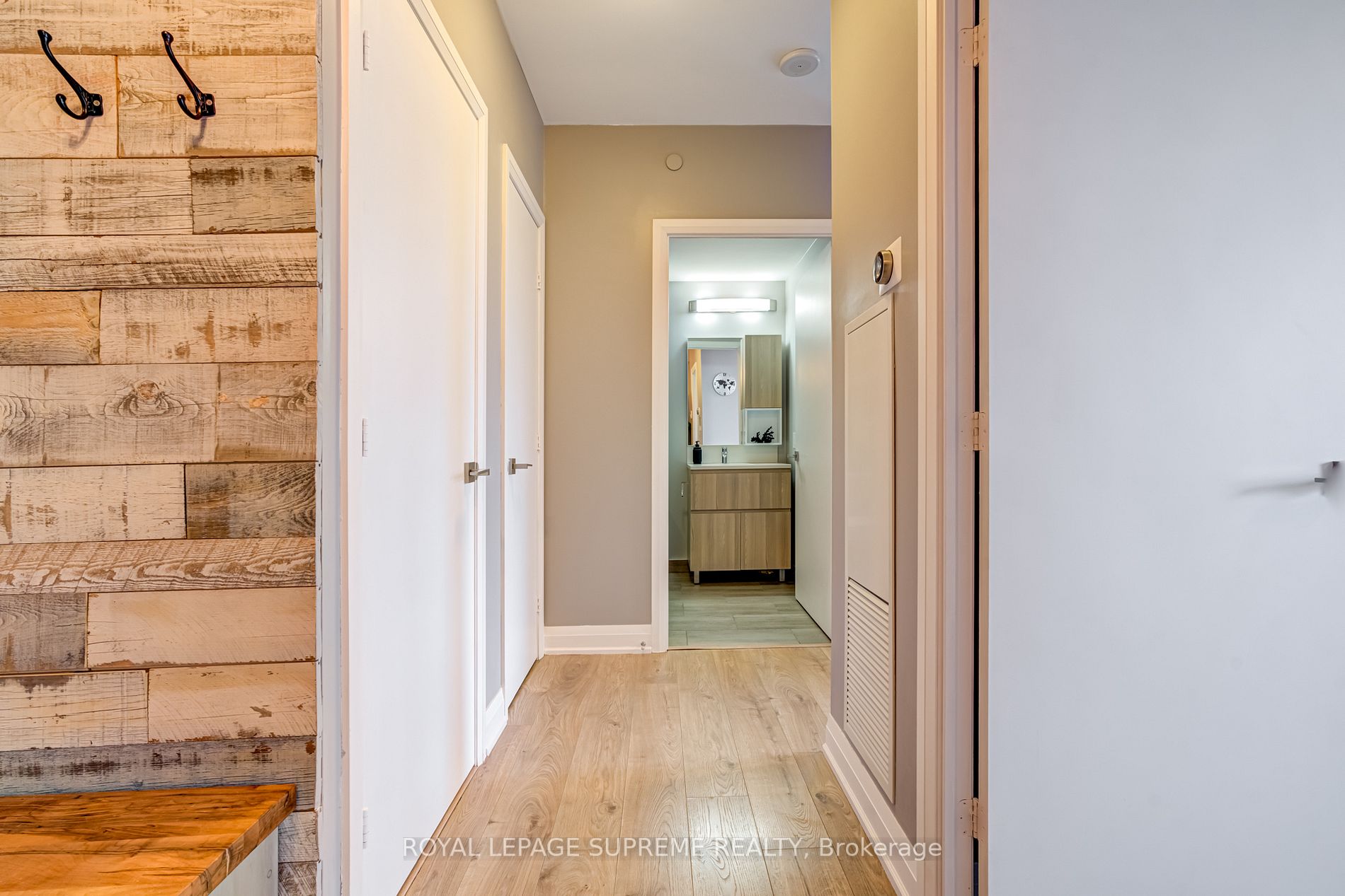 36 Park Lawn Rd, #1105