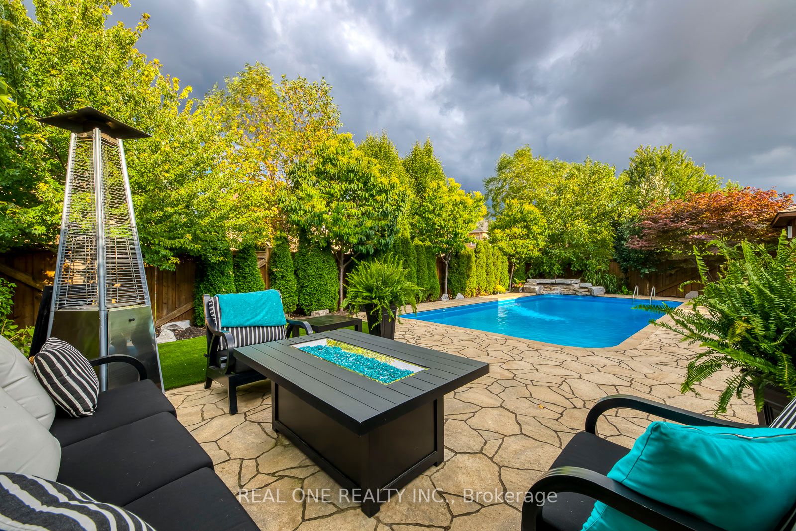 1169 Jezero Cres