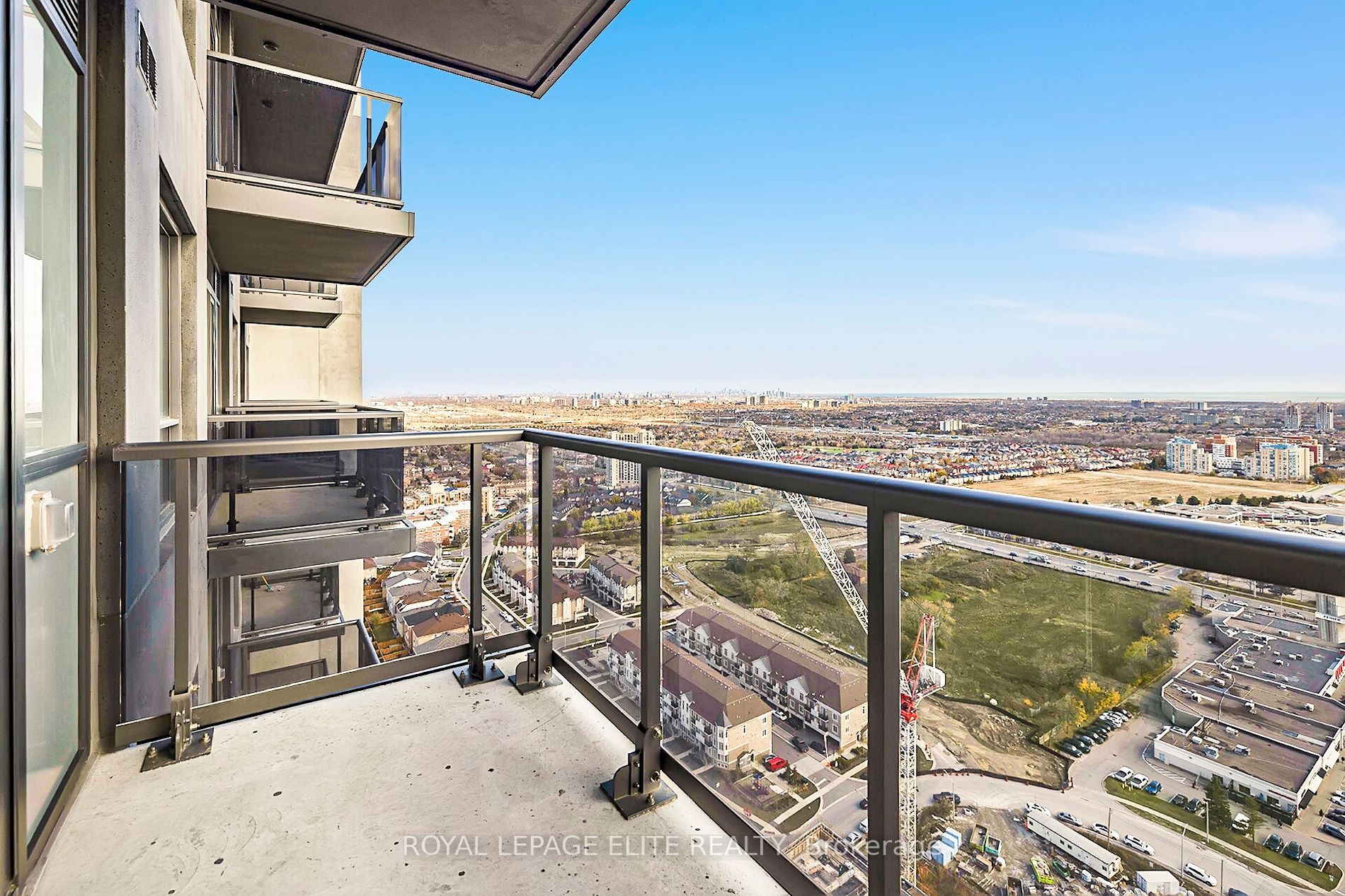 8 NAHANI Way #3418