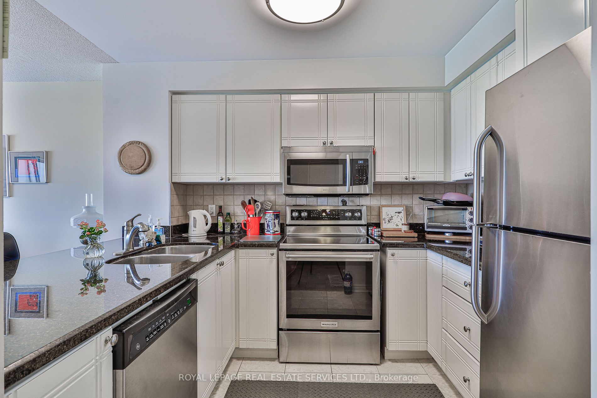 2269 Lake Shore Blvd W, #2303