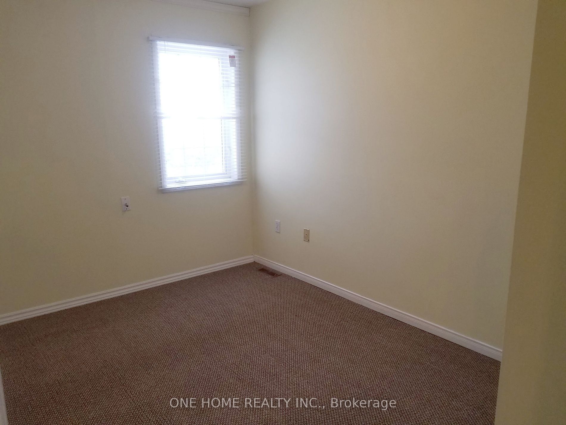5055 Heatherleigh Ave, #149