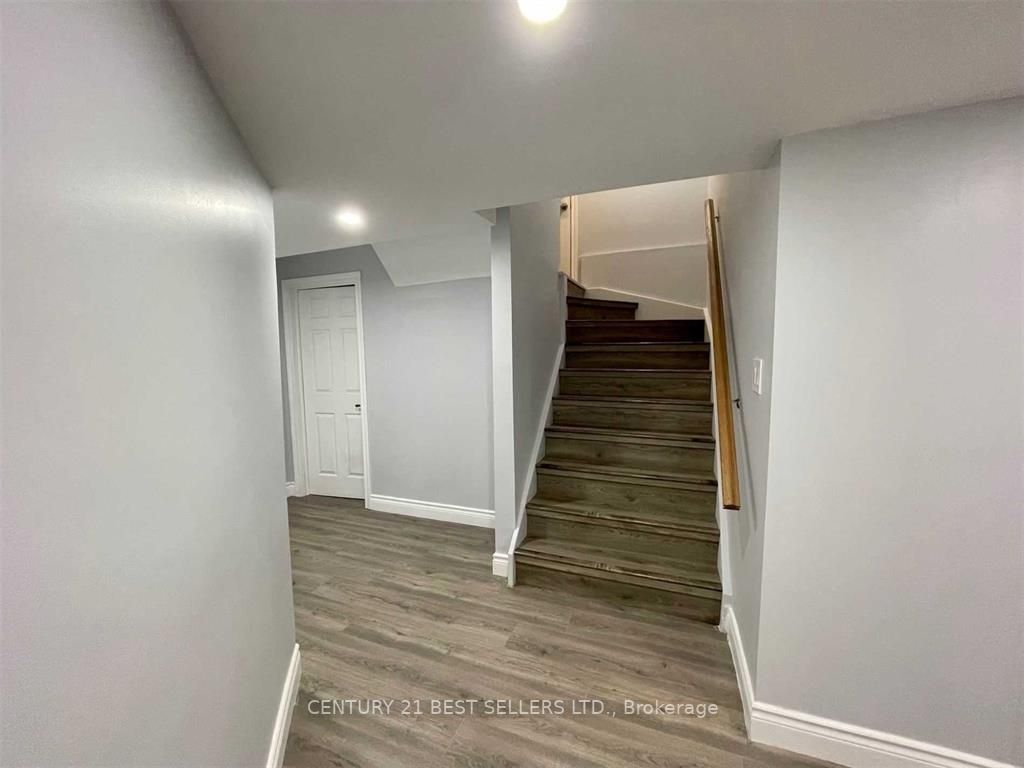 32 Stephanie Ave, #Bsmt