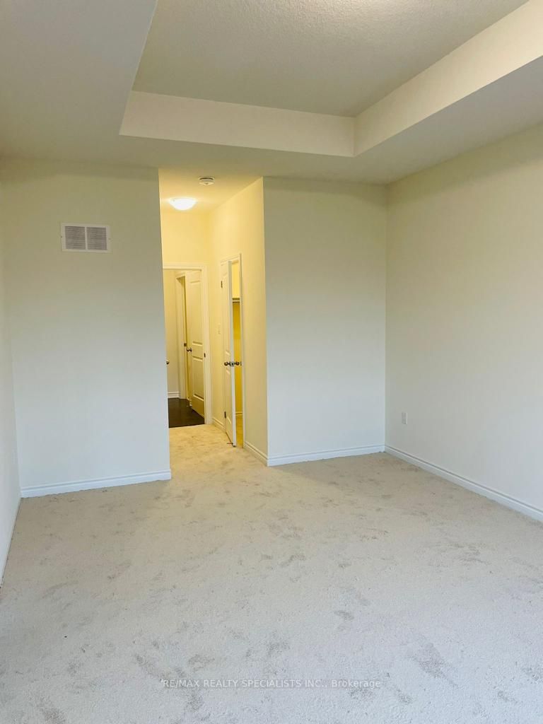 20 Donald Ficht Cres
