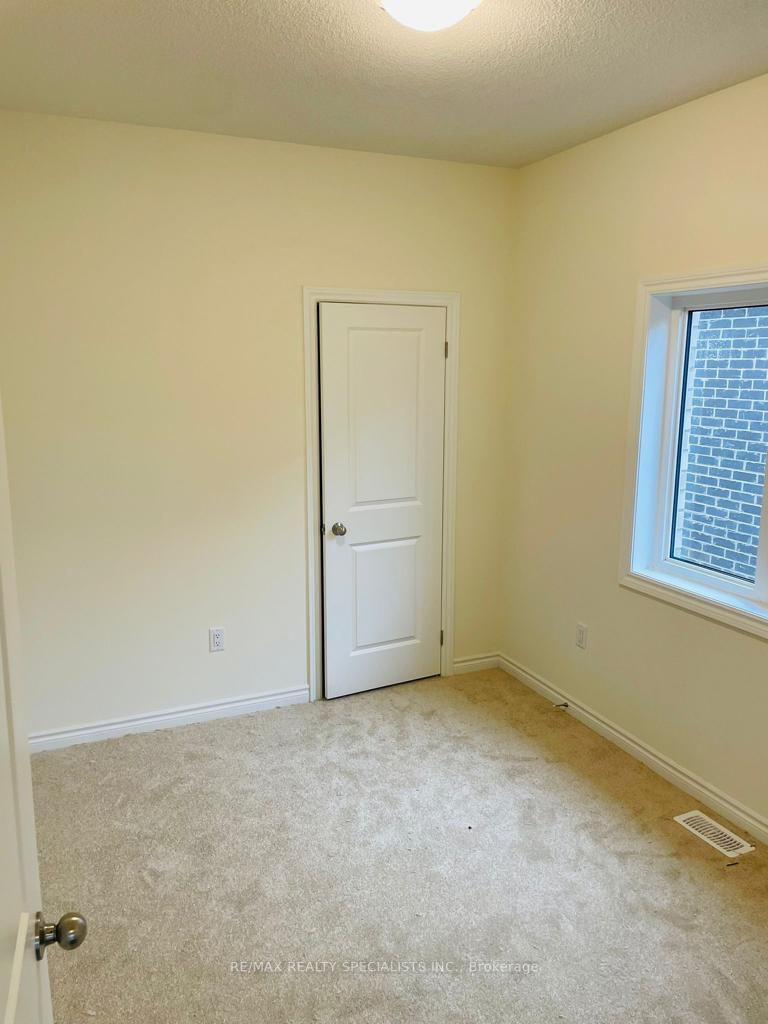 20 Donald Ficht Cres