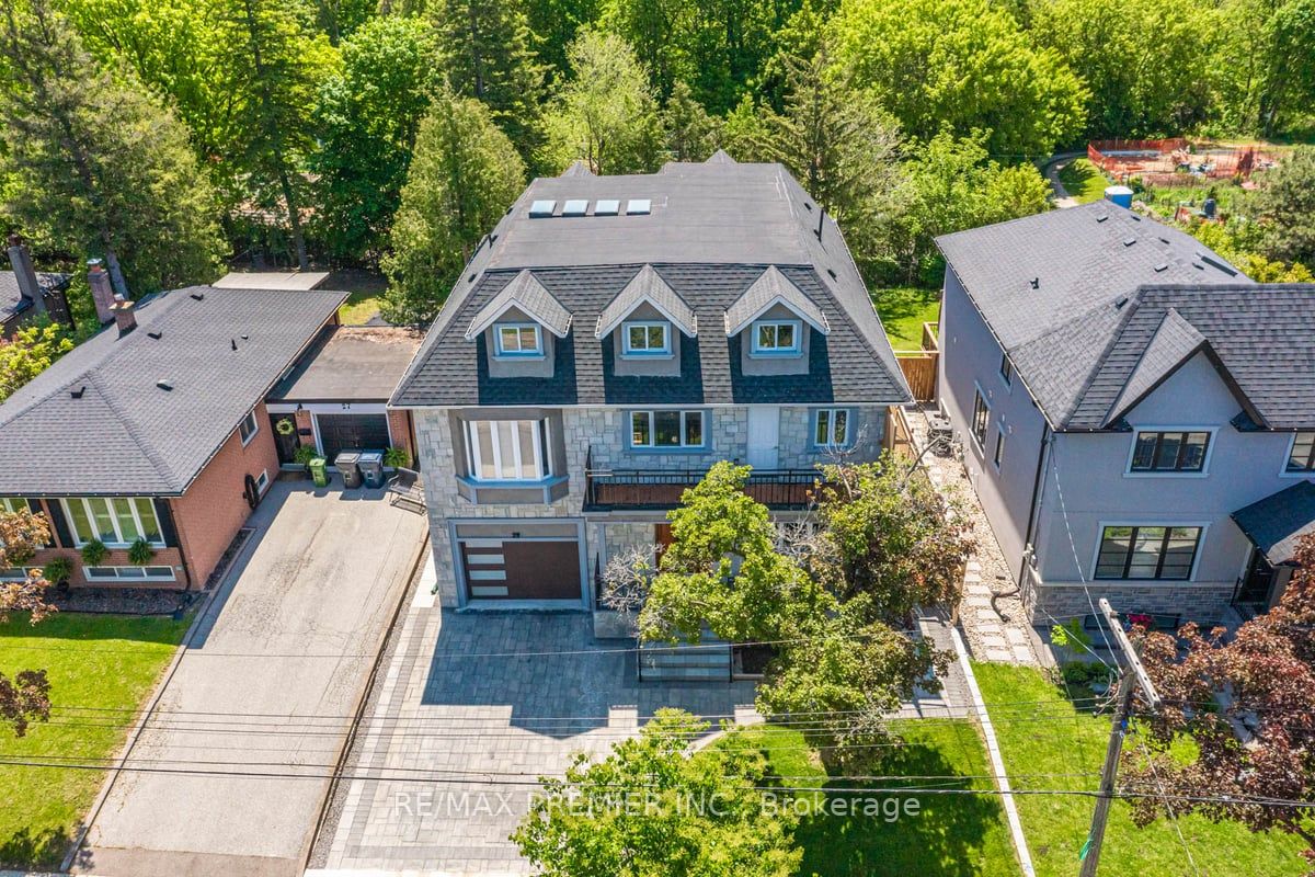 29 Millburn Dr