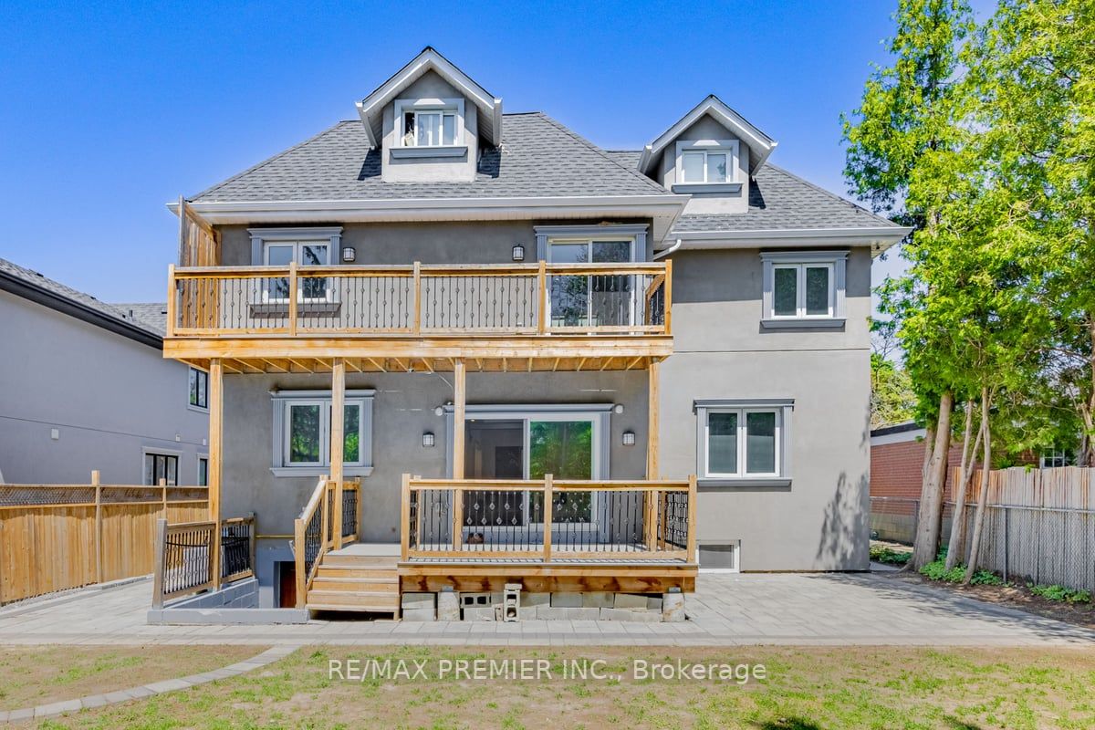 29 Millburn Dr
