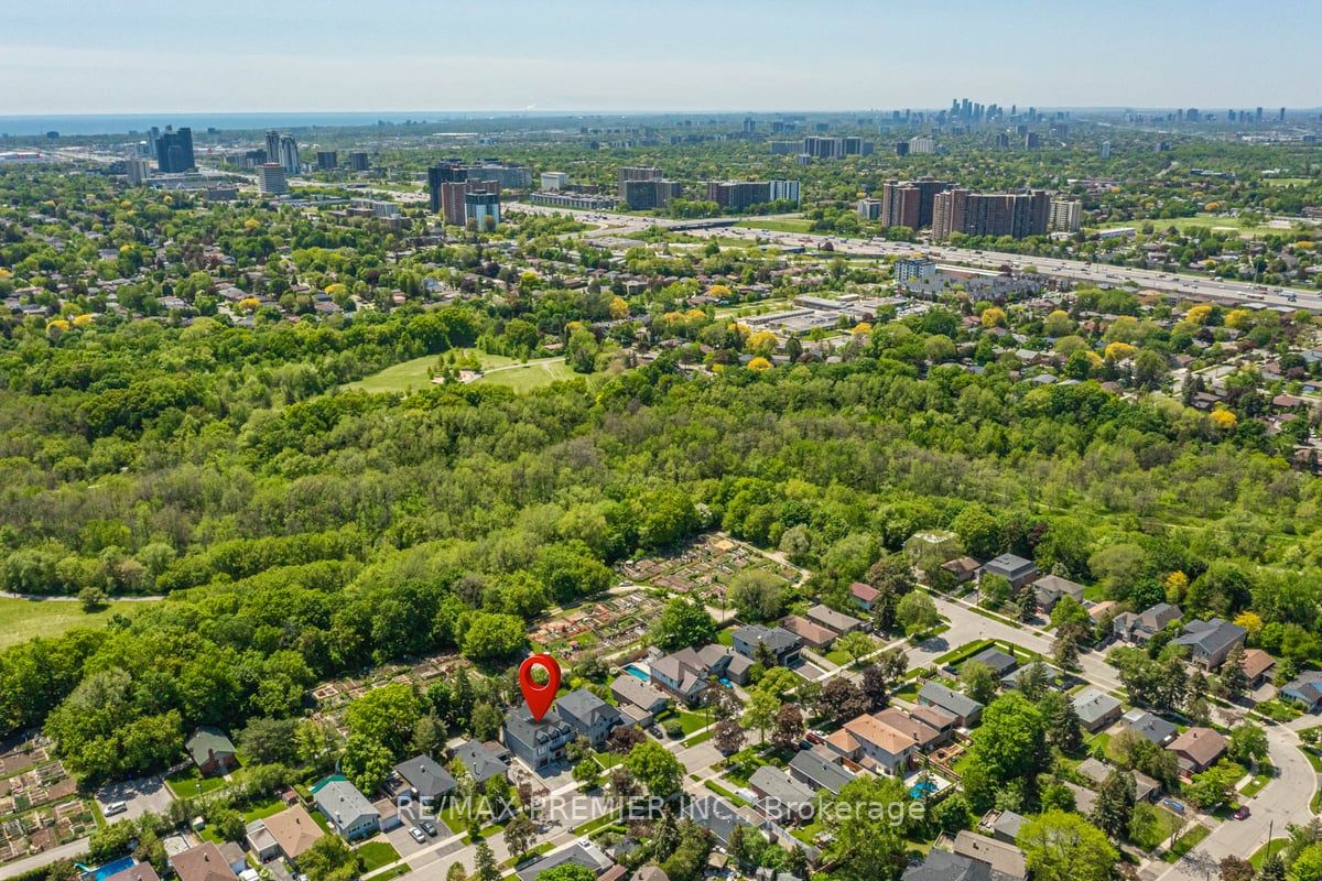29 Millburn Dr