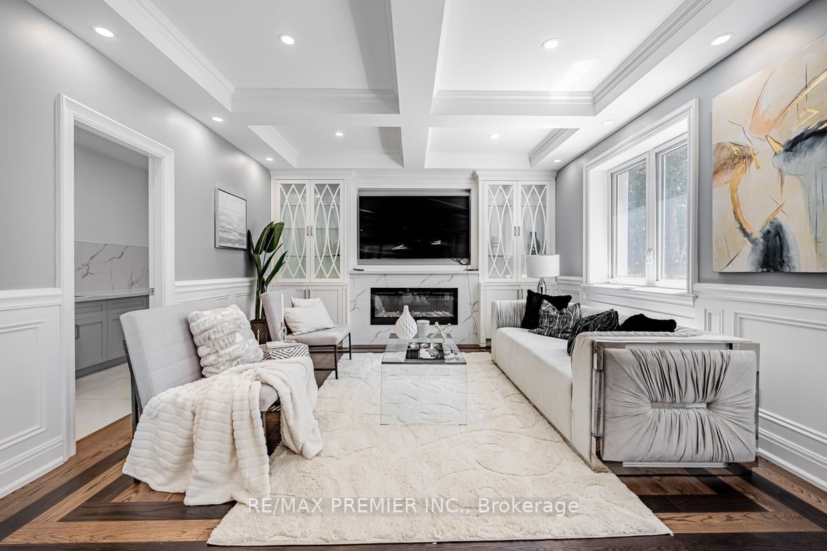 29 Millburn Dr