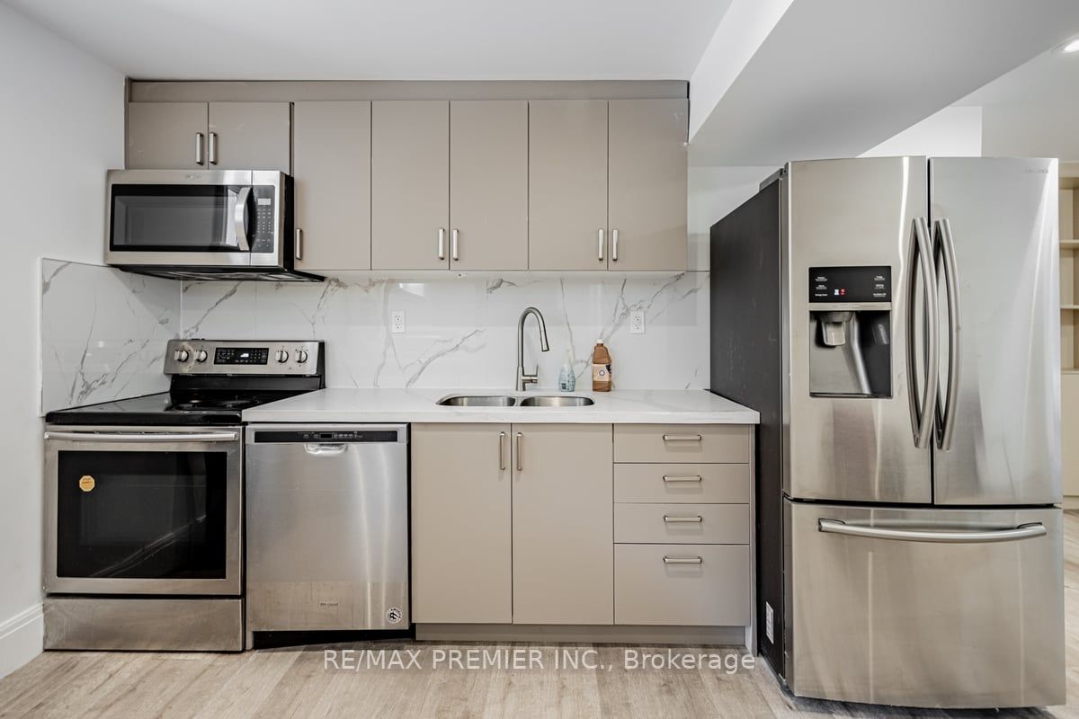29 Millburn Dr