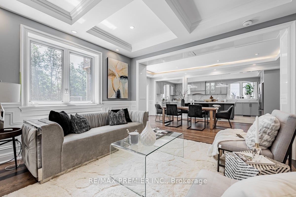29 Millburn Dr