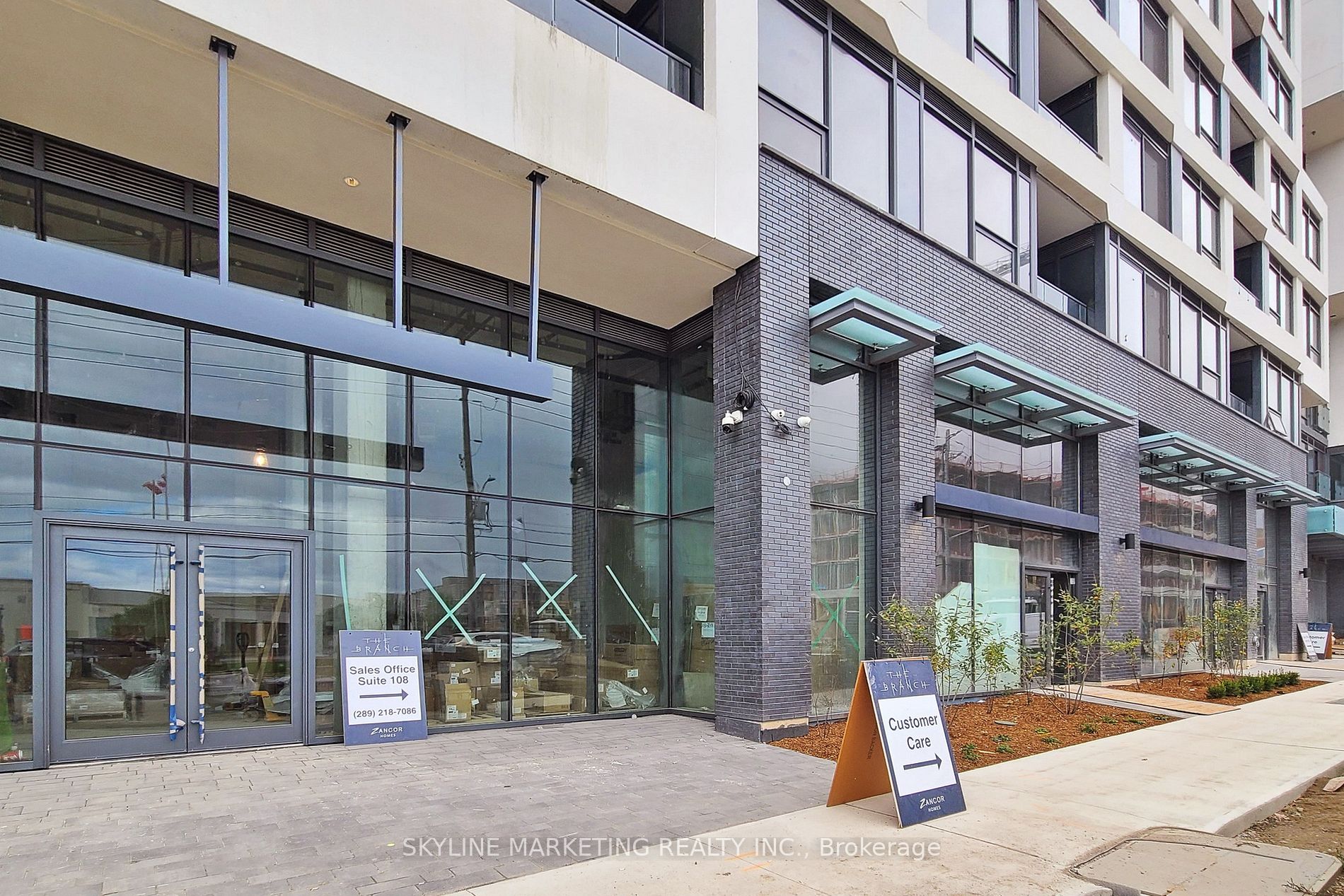 2450 Old Bronte Rd E, #704