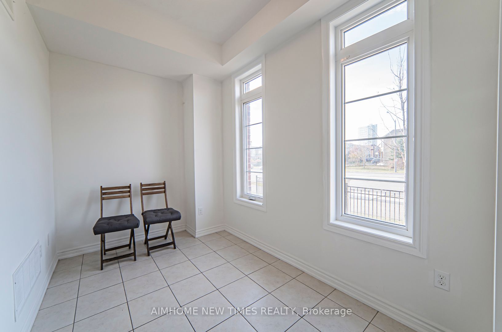 29 Gilford St