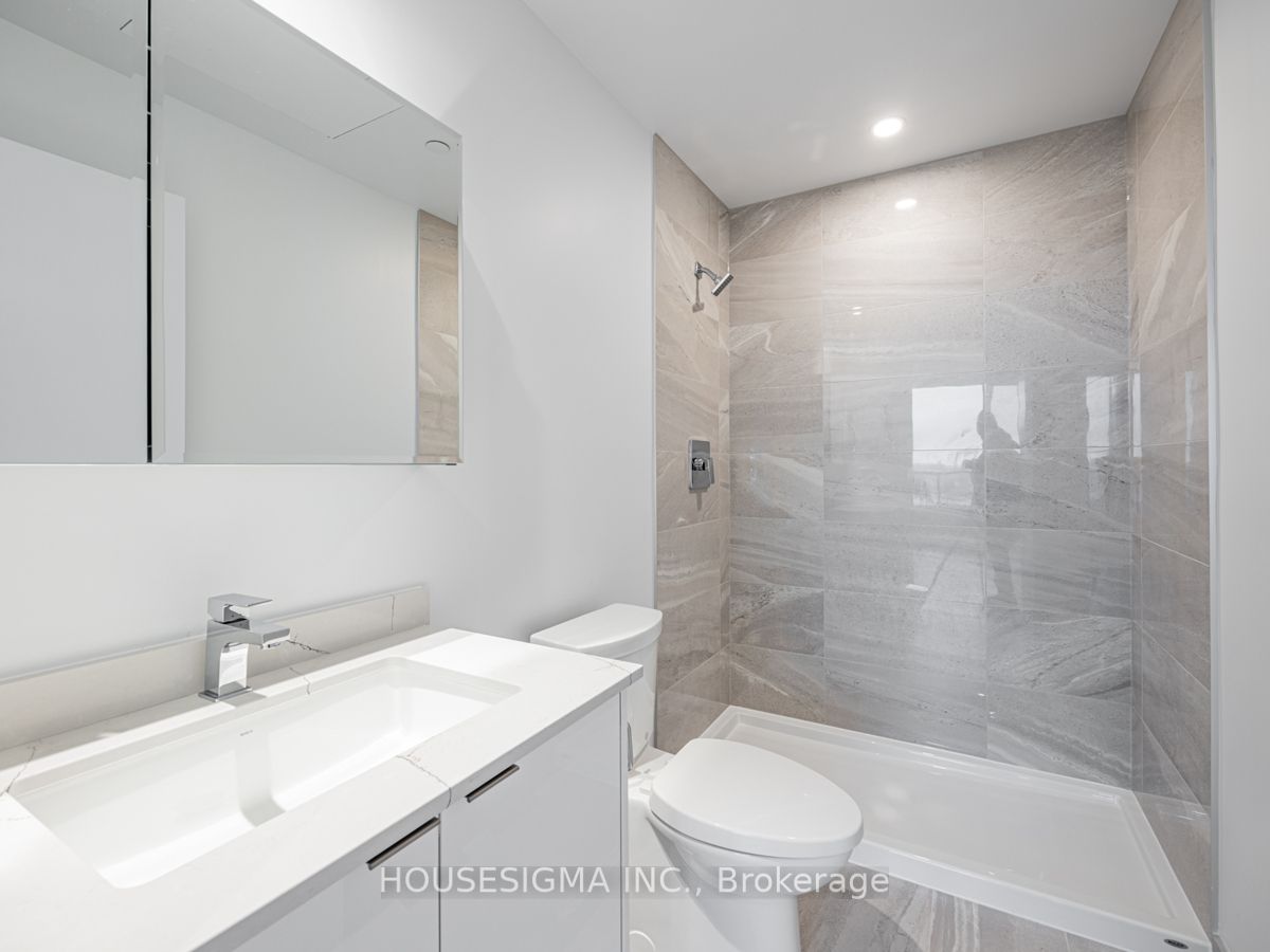 1928 Lakeshore Blvd W, #3810