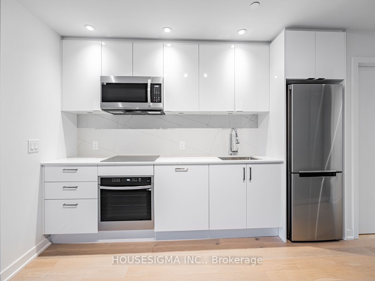 1928 Lakeshore Blvd W, #3810