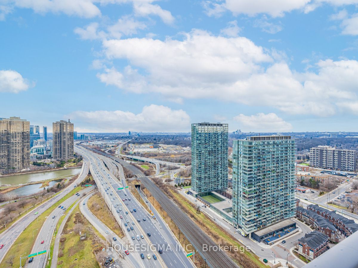 1928 Lakeshore Blvd W, #3810
