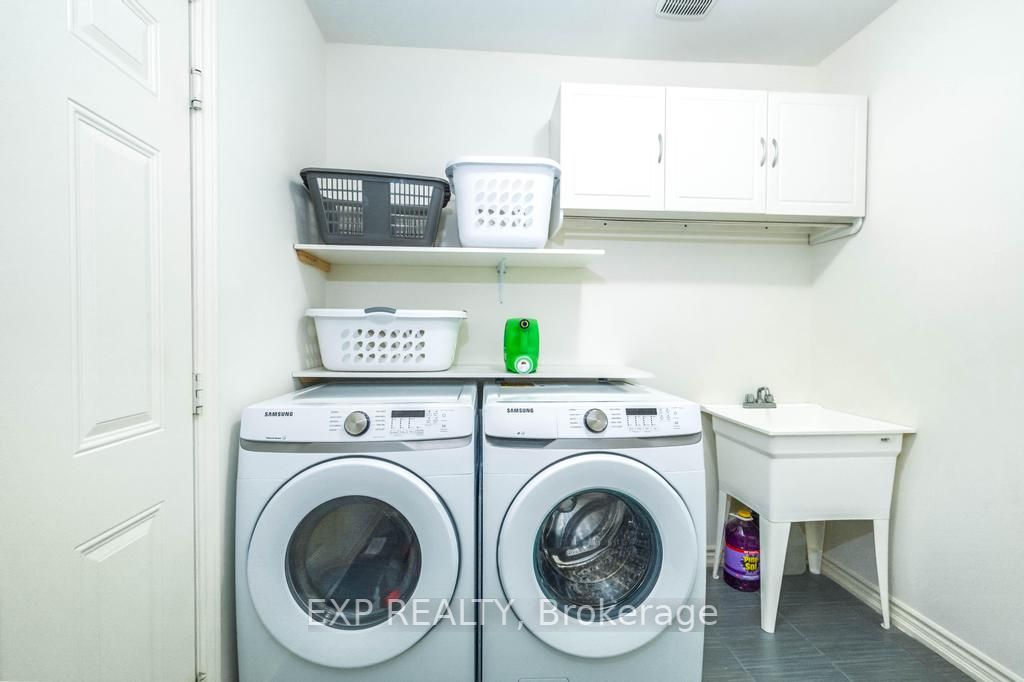 67 Hawtrey Rd