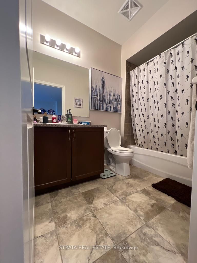 383 Main St E, #427