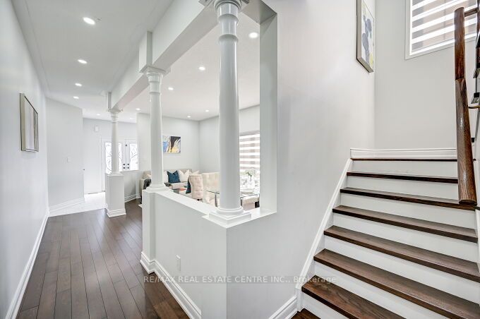 45 Abbotsbury Dr