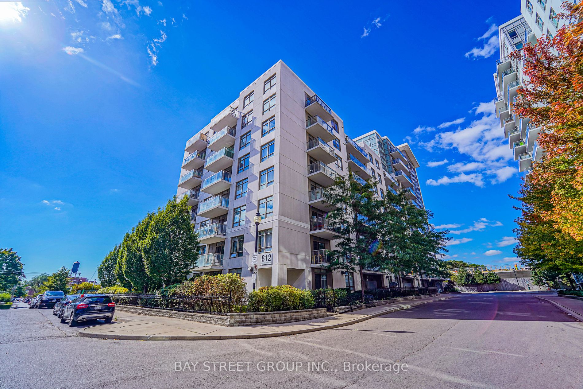 812 Lansdowne Ave, #115
