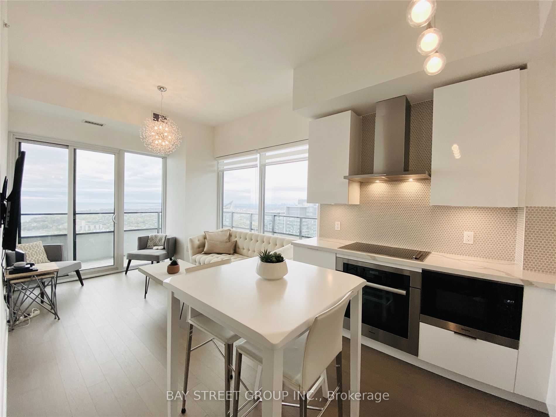20 Shore Breeze Dr, #4601