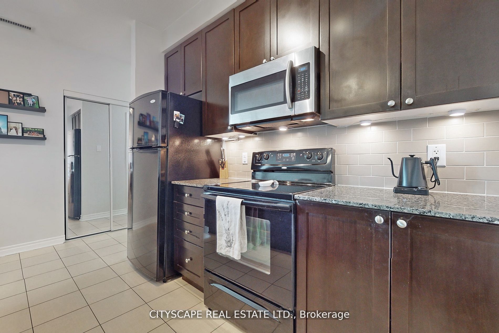3525 Kariya Dr, #301