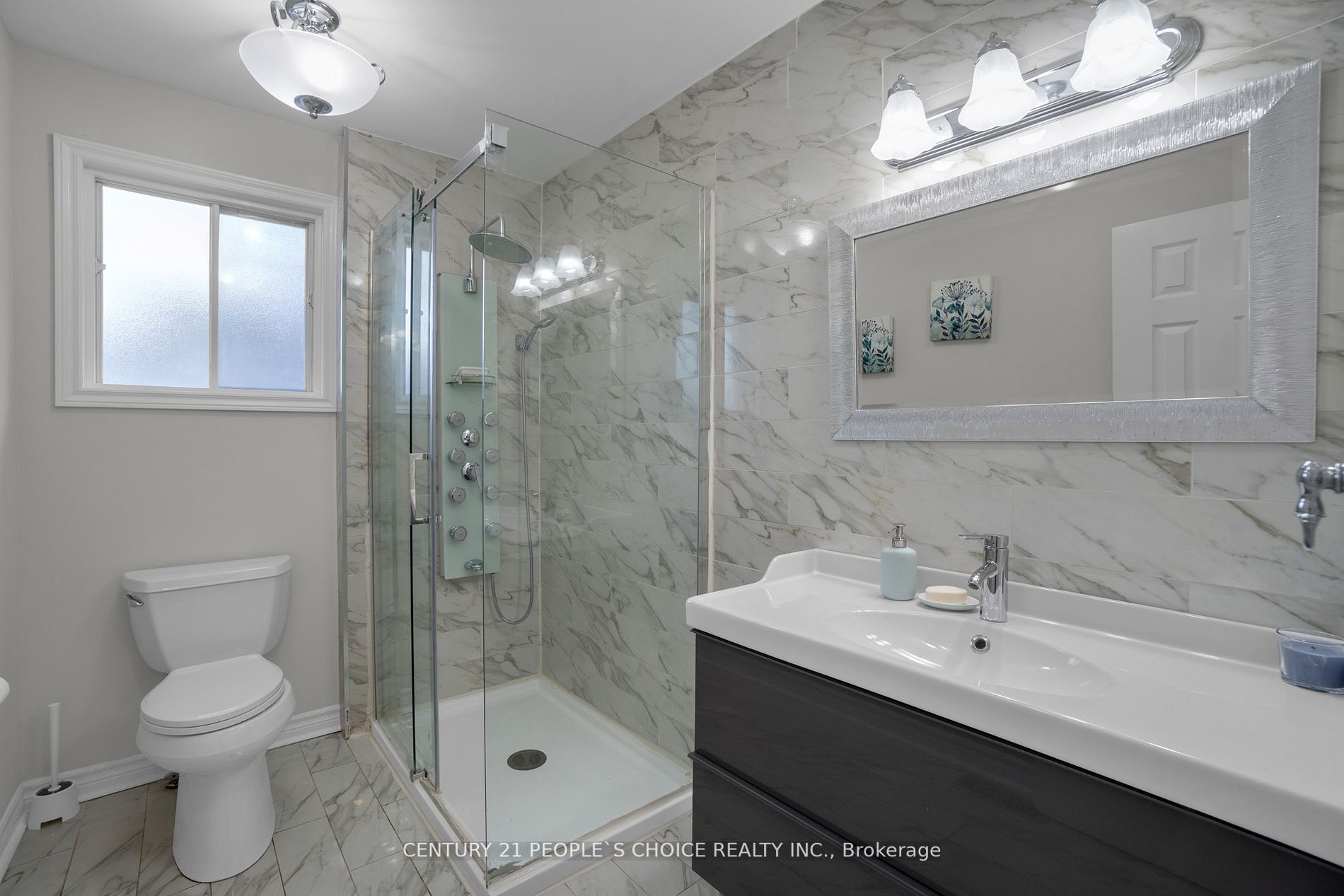 98 Bighorn Cres