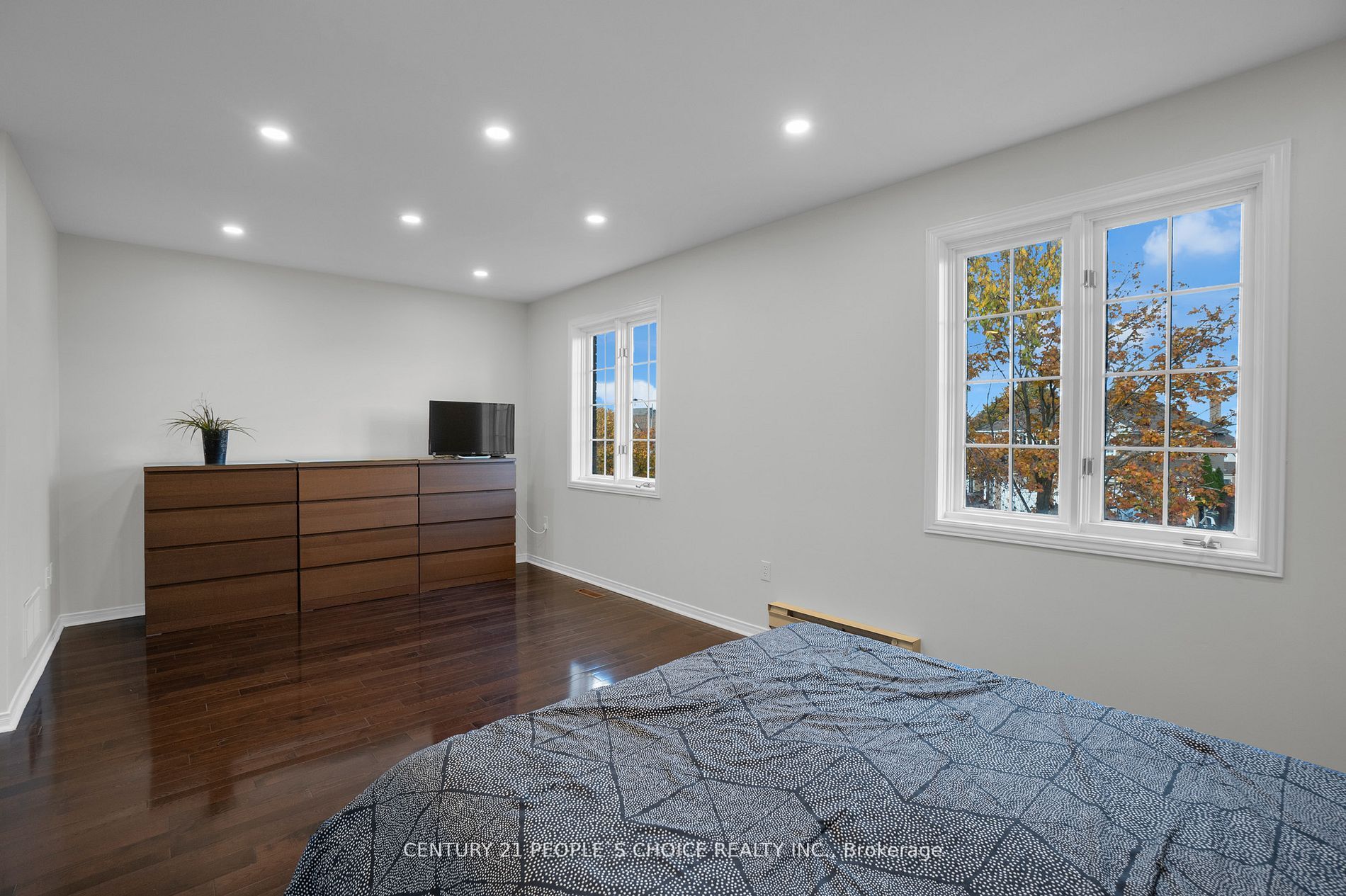 98 Bighorn Cres